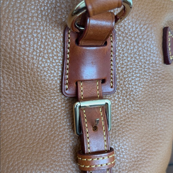Dooney & Bourke Bristol Caramel Leather Satchel With Detachable Strap. - Picture 4 of 17